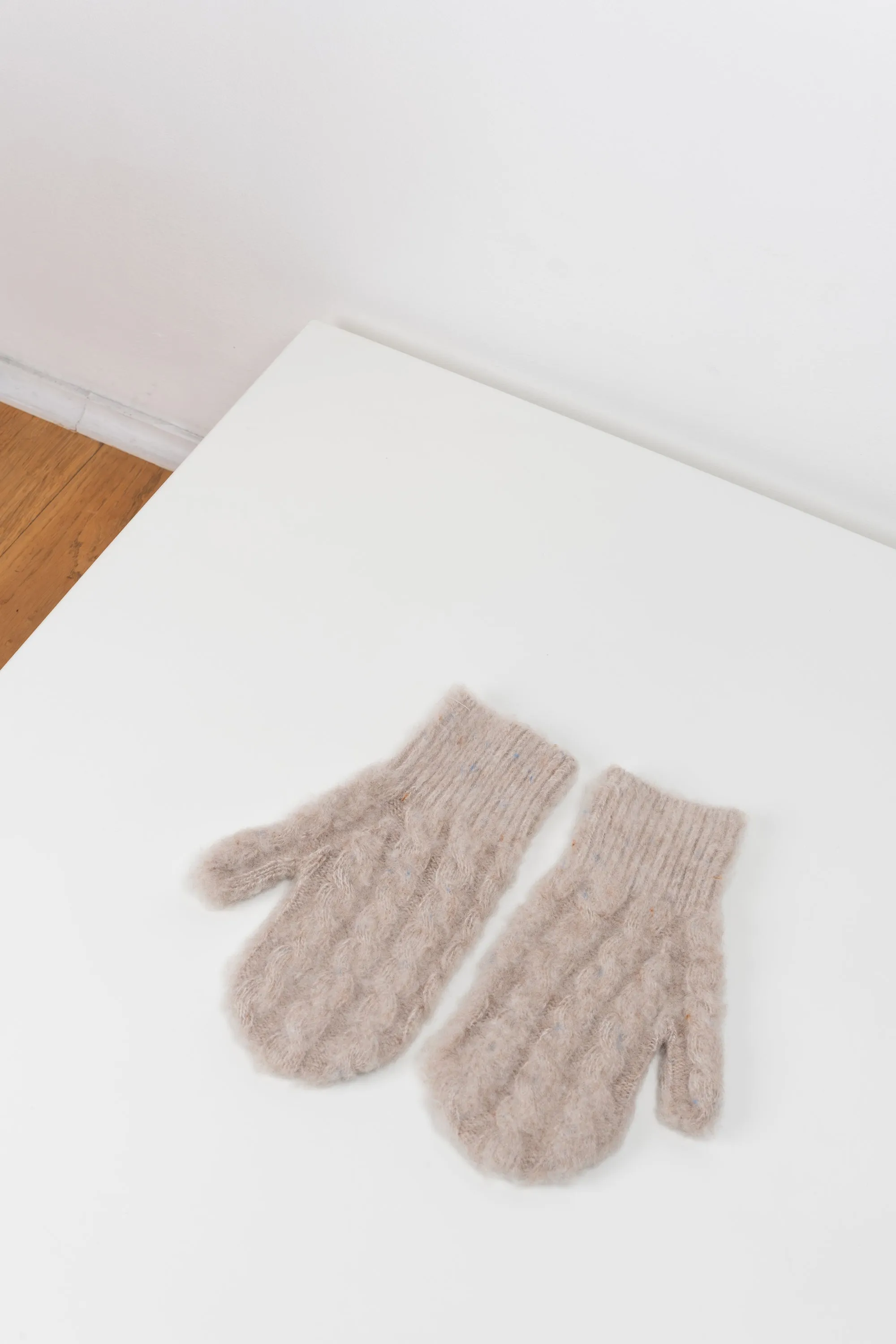 Cable Knit Mittens 29