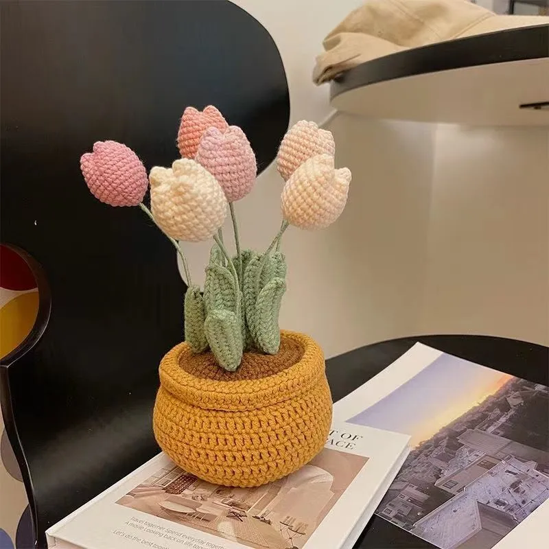 DIY knitted tulip pot decoration MK18502