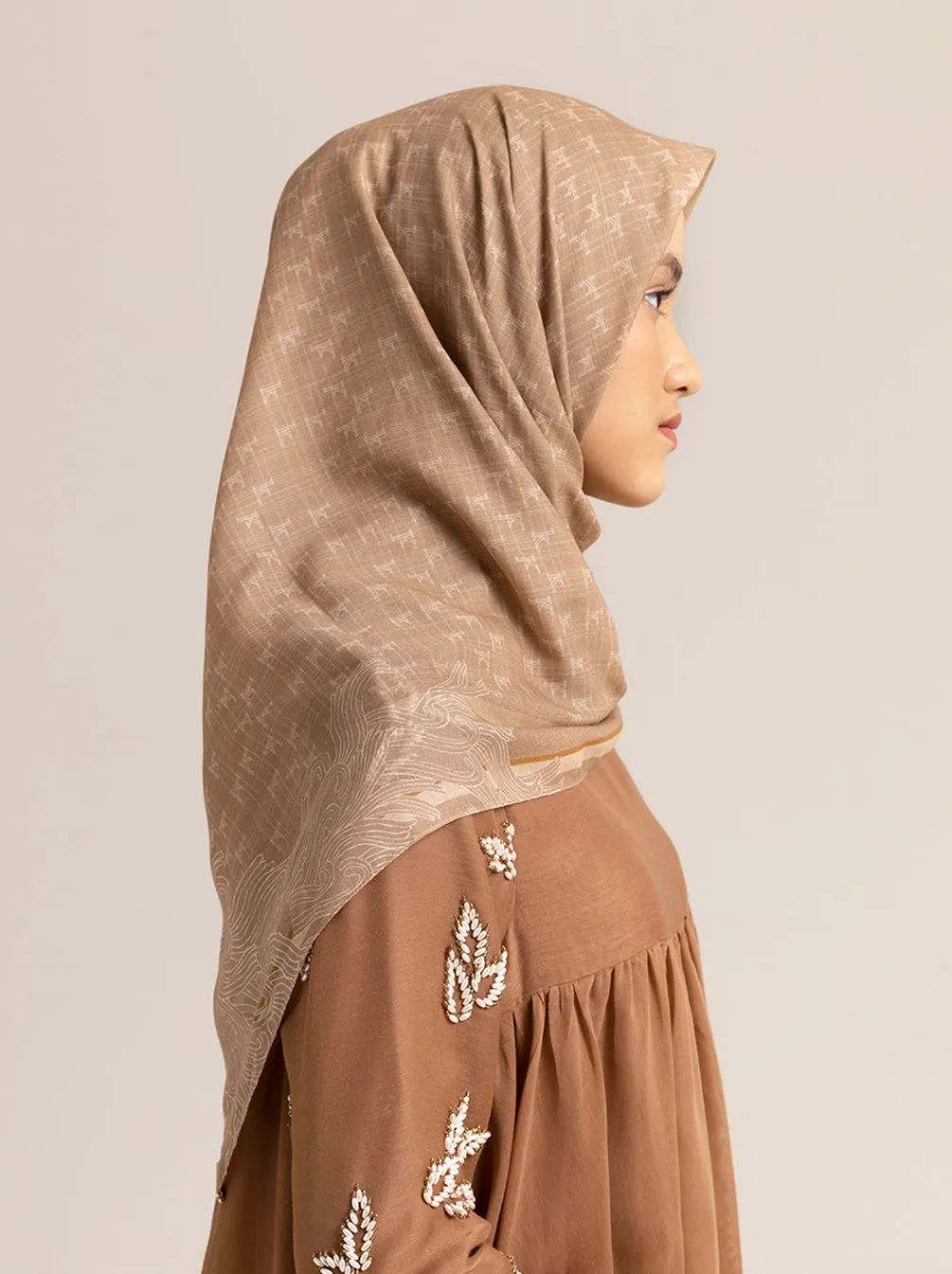 MONOGRAM SCARF CHESTNUT