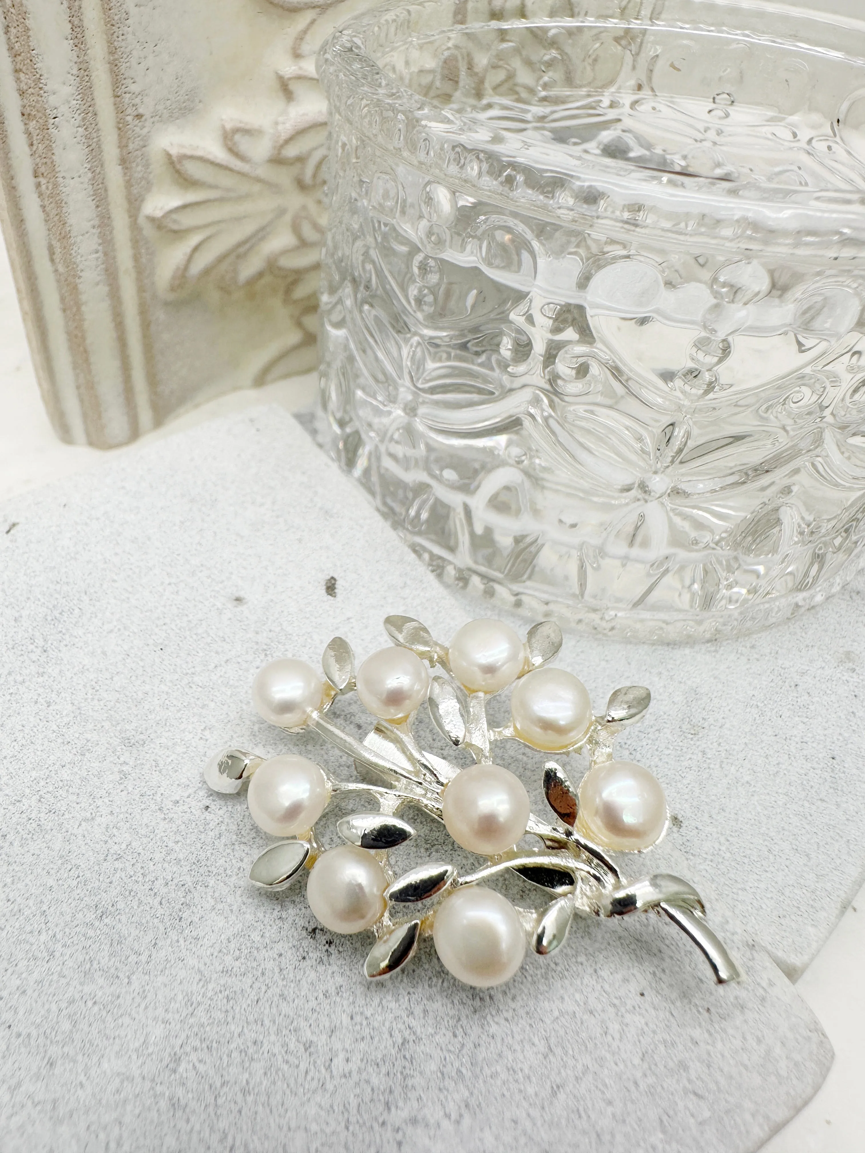 Silver Color Leaf Adorned with Freshwater Pearls Brooch LP006